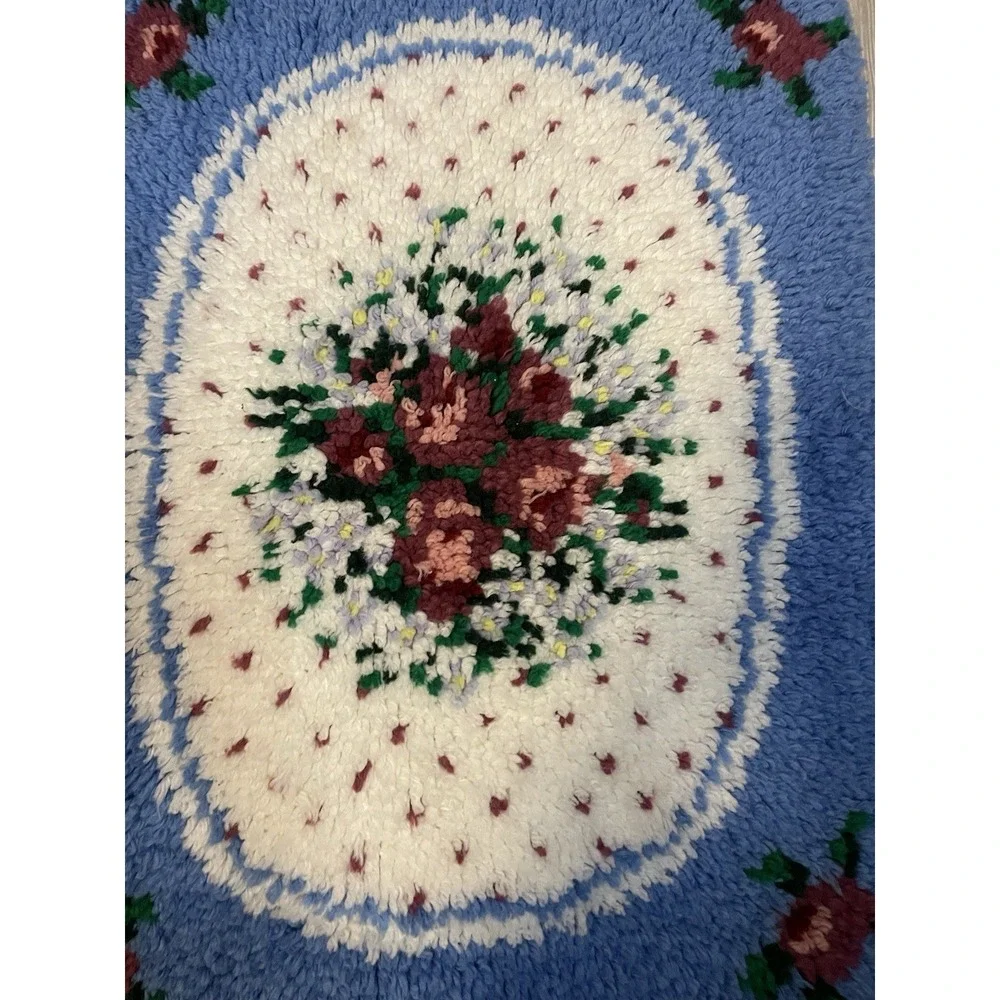 Vintage Completed Latch Hook Rug Wall Hanging 26 X 20 Blue w Pink  Purple Floral